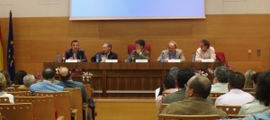  Imagen de una de las mesas redondas 